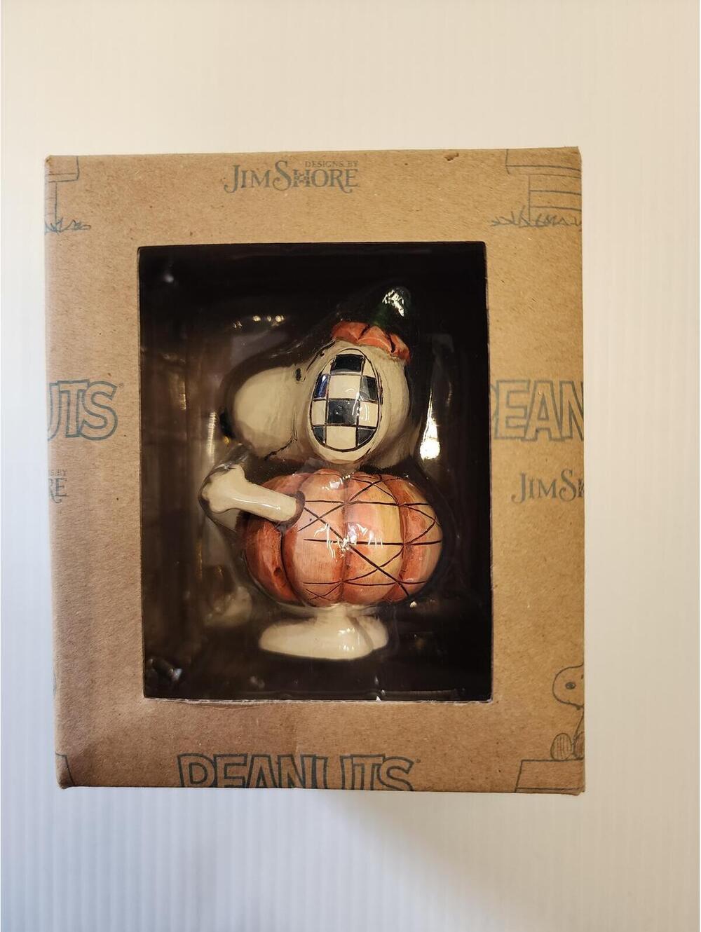 Jim Shore Peanuts Snoopy as a Pumpkin Mini Figurine